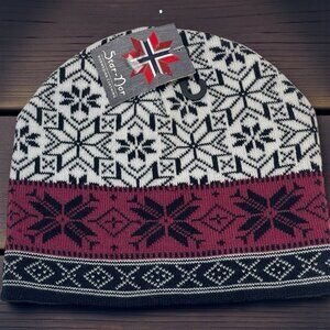 Star-Nor Beanie Hat Norway Nordic Fair Isle Women’s OS  NWT Black Red White
